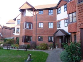 1 bedroom Flat to re...